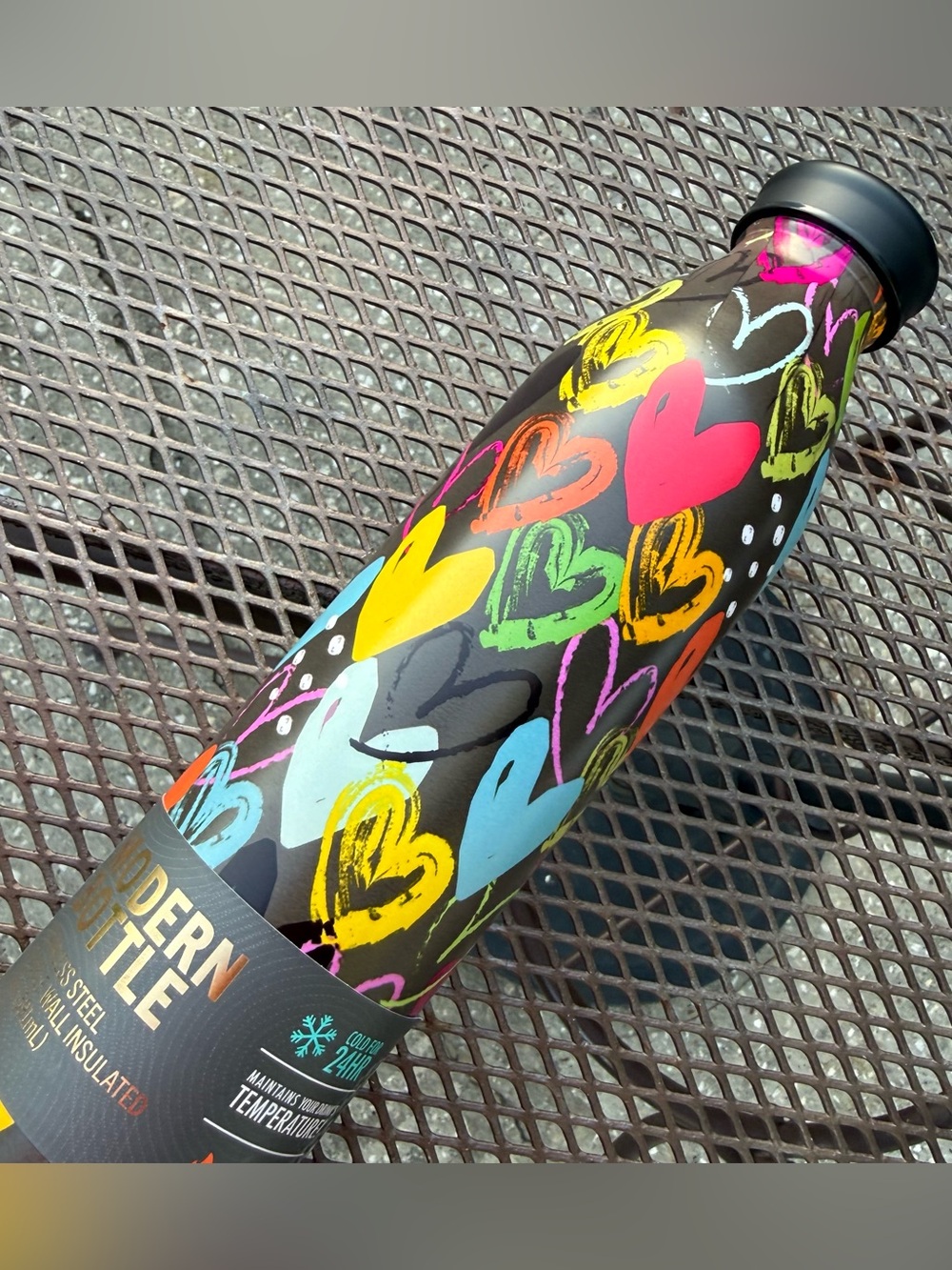 TAL Graffiti Hearts Stainless Steel Water Bottle Insulated 20oz Valentine’s NEW